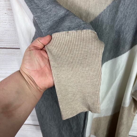 Calvin Klein Women's Colorblock Lightweight Turtleneck Oversized Top Size L/XL - Picture 4 of 7